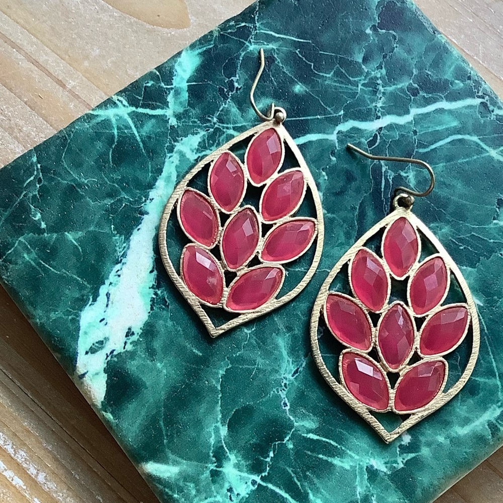 NWOT ANTHROPOLOGIE Pink & Gold Gemstone Teardrop Earrings